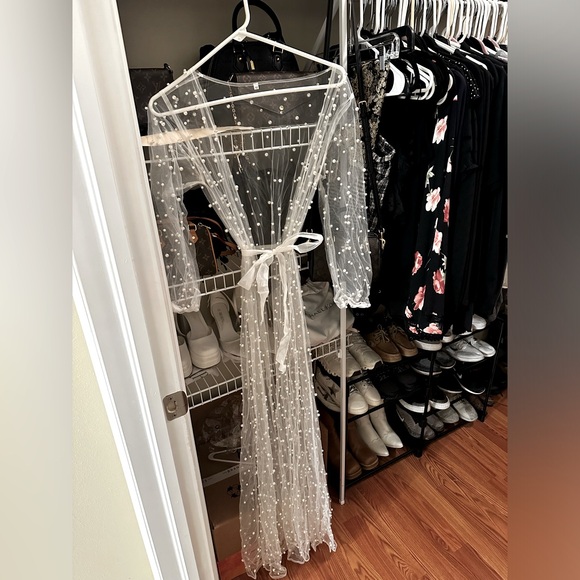 Pearl Robe - Picture 2 of 8
